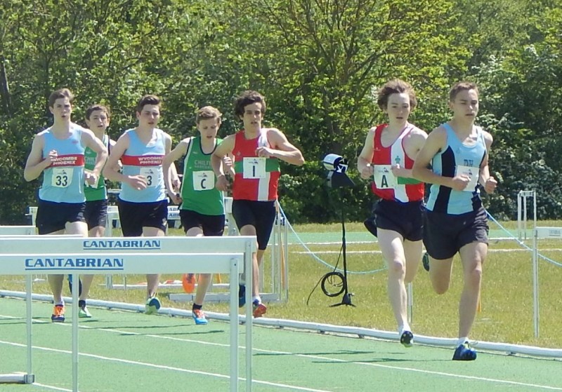 Robbie starts fast behind Thames Valley Harriers, Toby clyde